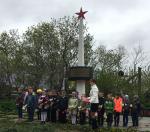 Ученики Запорожской начальной школы на митинге